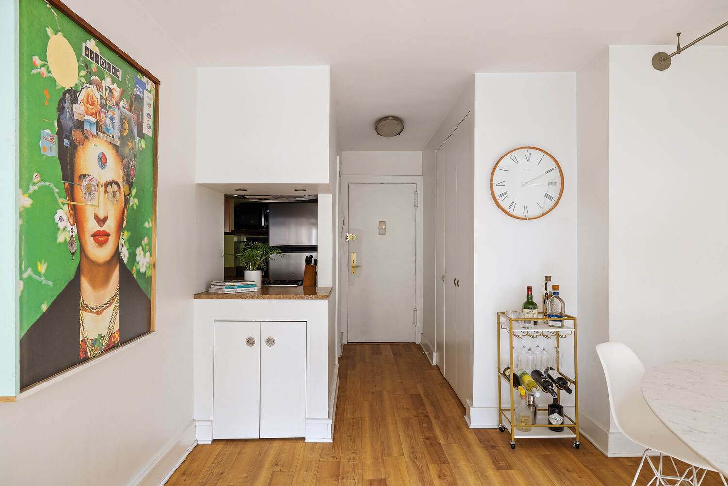 31 JANE Street 2D