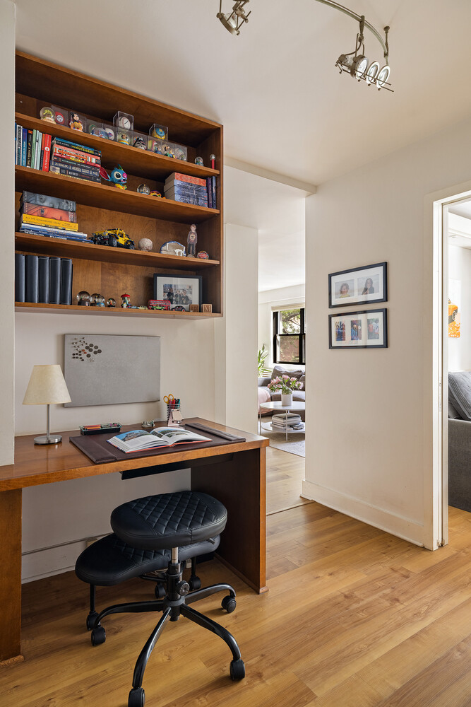 31 JANE Street 2D