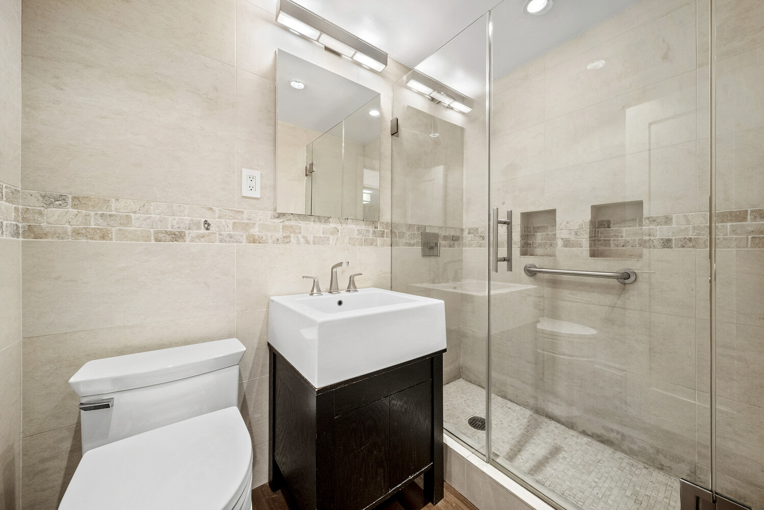 118 E 60TH Street 16G