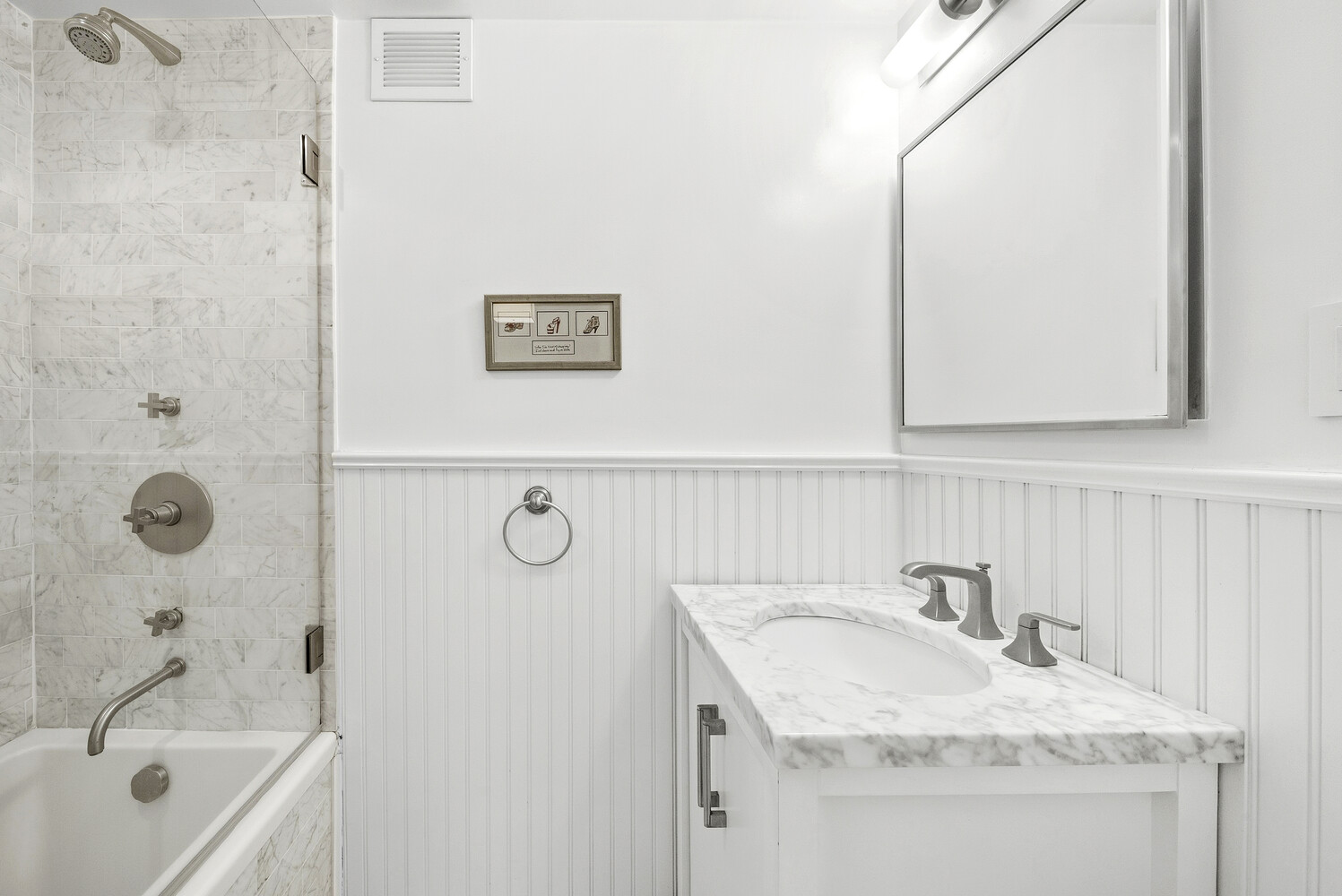 118 E 60TH Street 16G