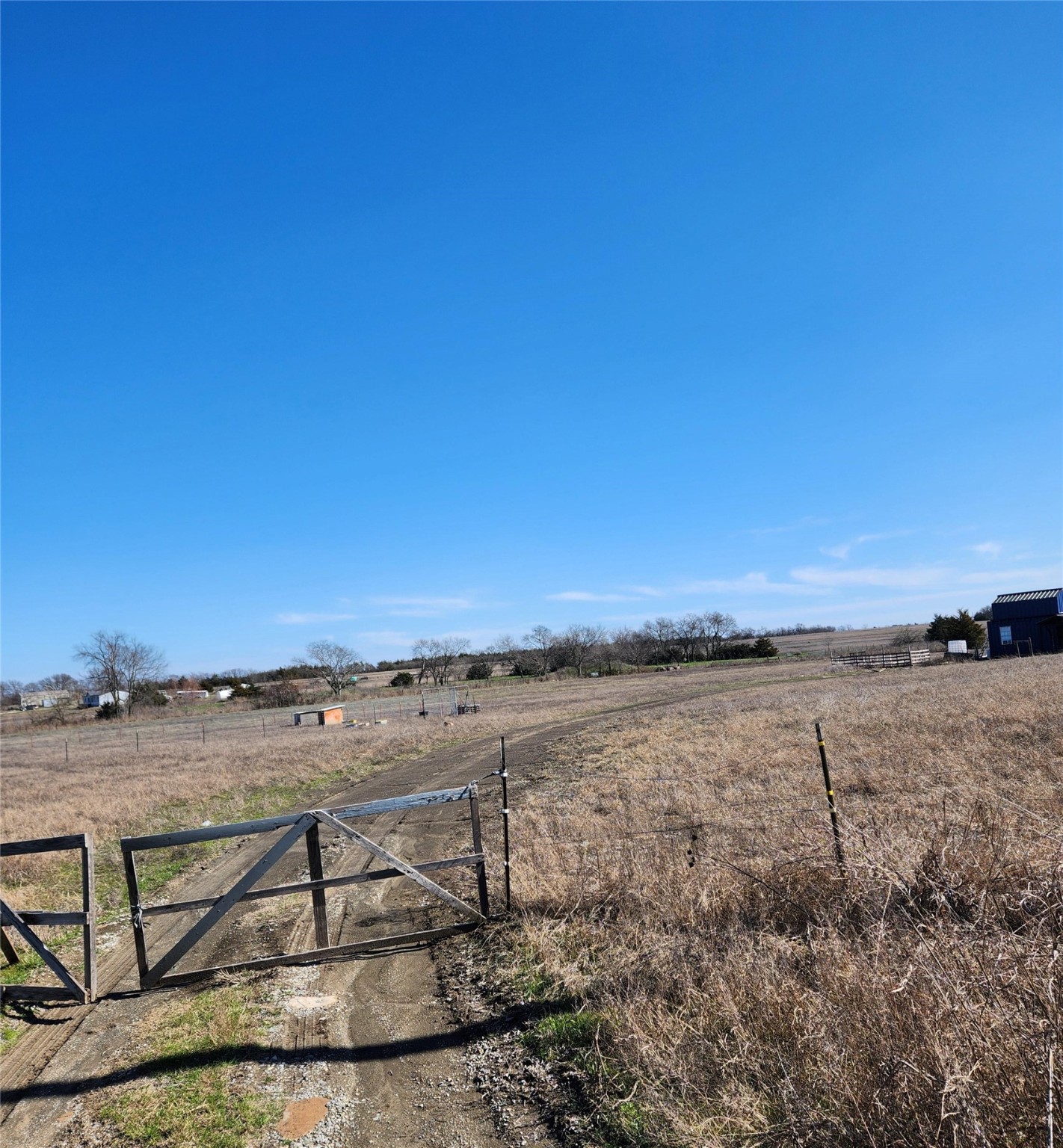 102 Hill Ranch Road