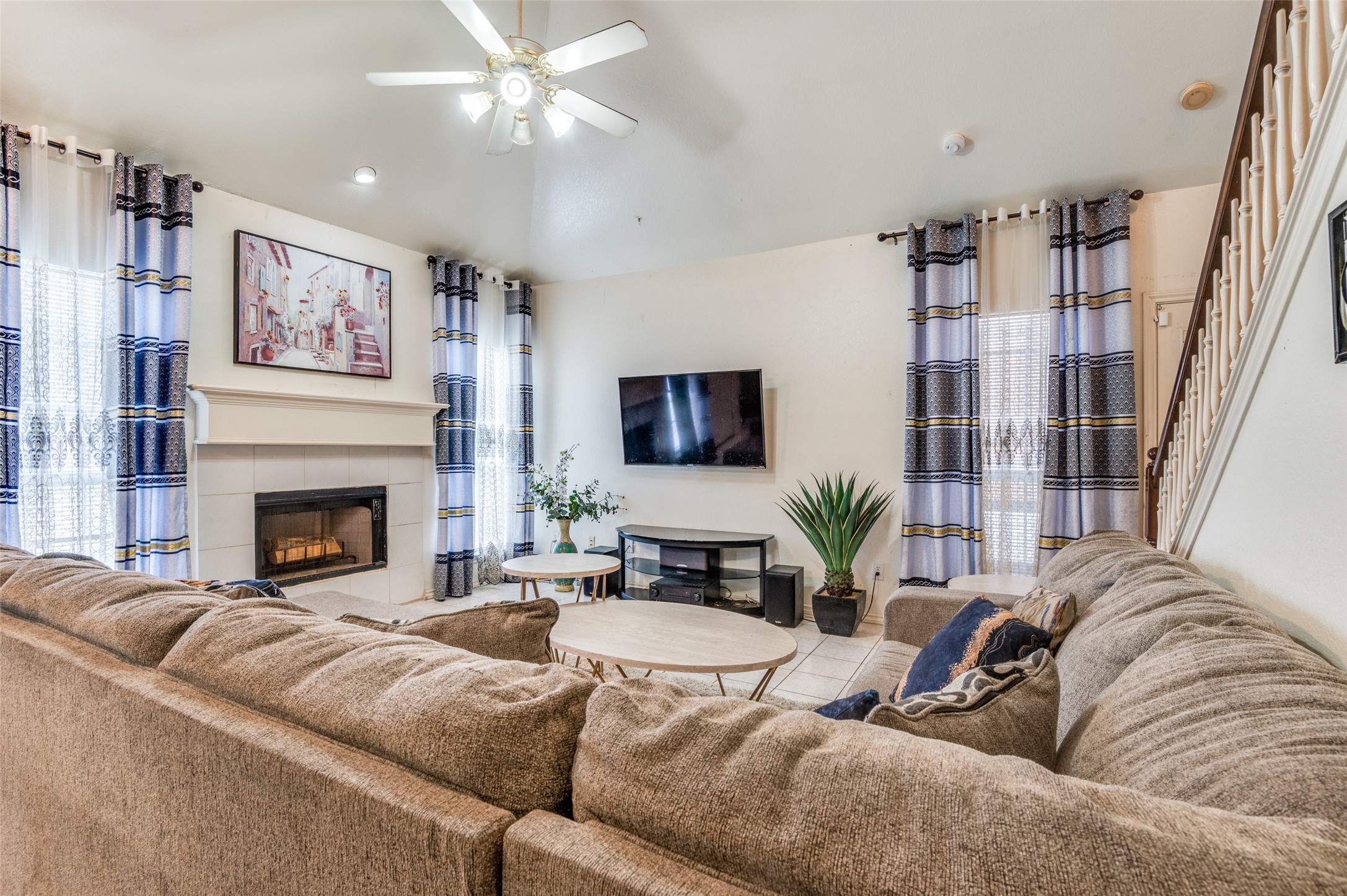 2839 Meadow Way Lane