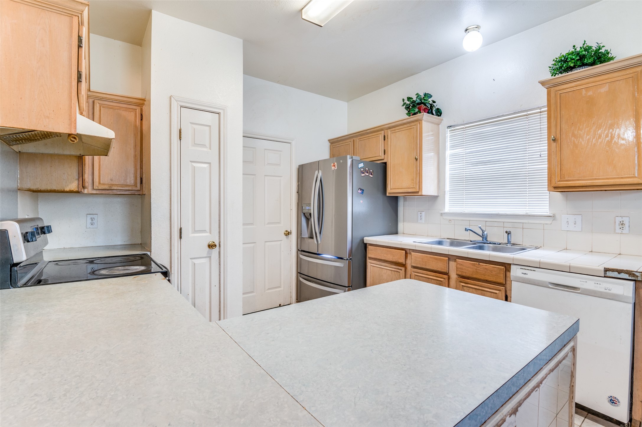 2839 Meadow Way Lane