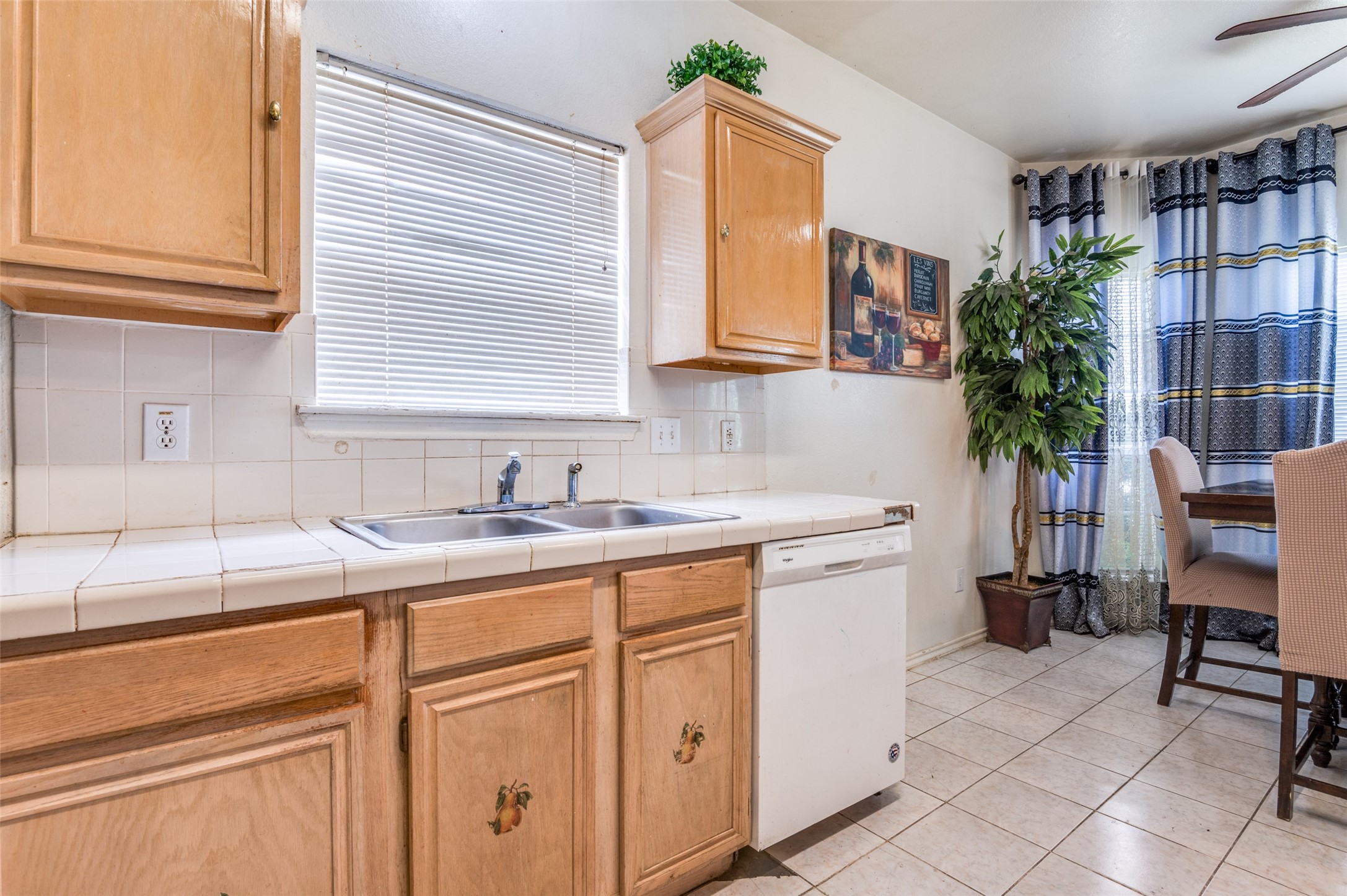 2839 Meadow Way Lane