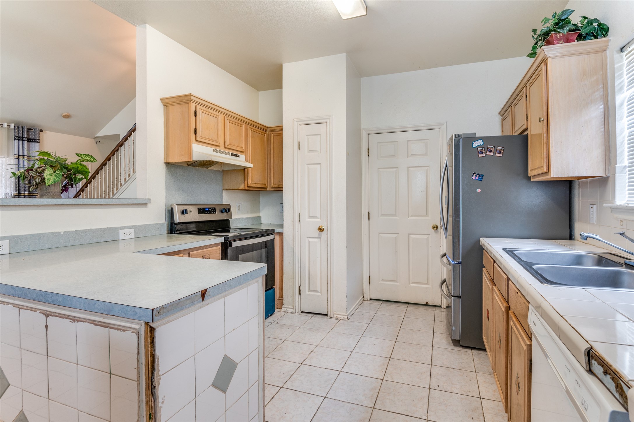 2839 Meadow Way Lane