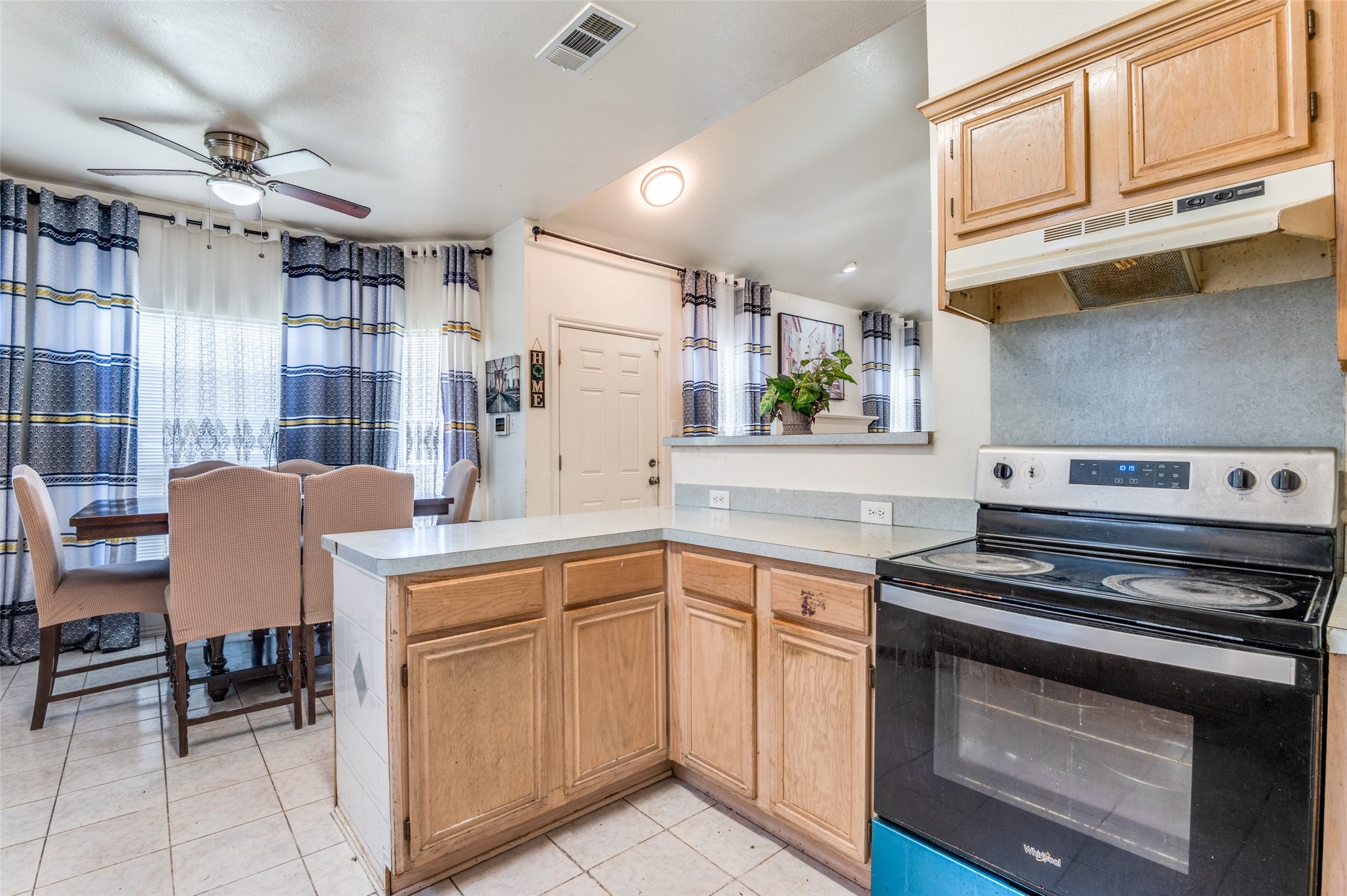 2839 Meadow Way Lane