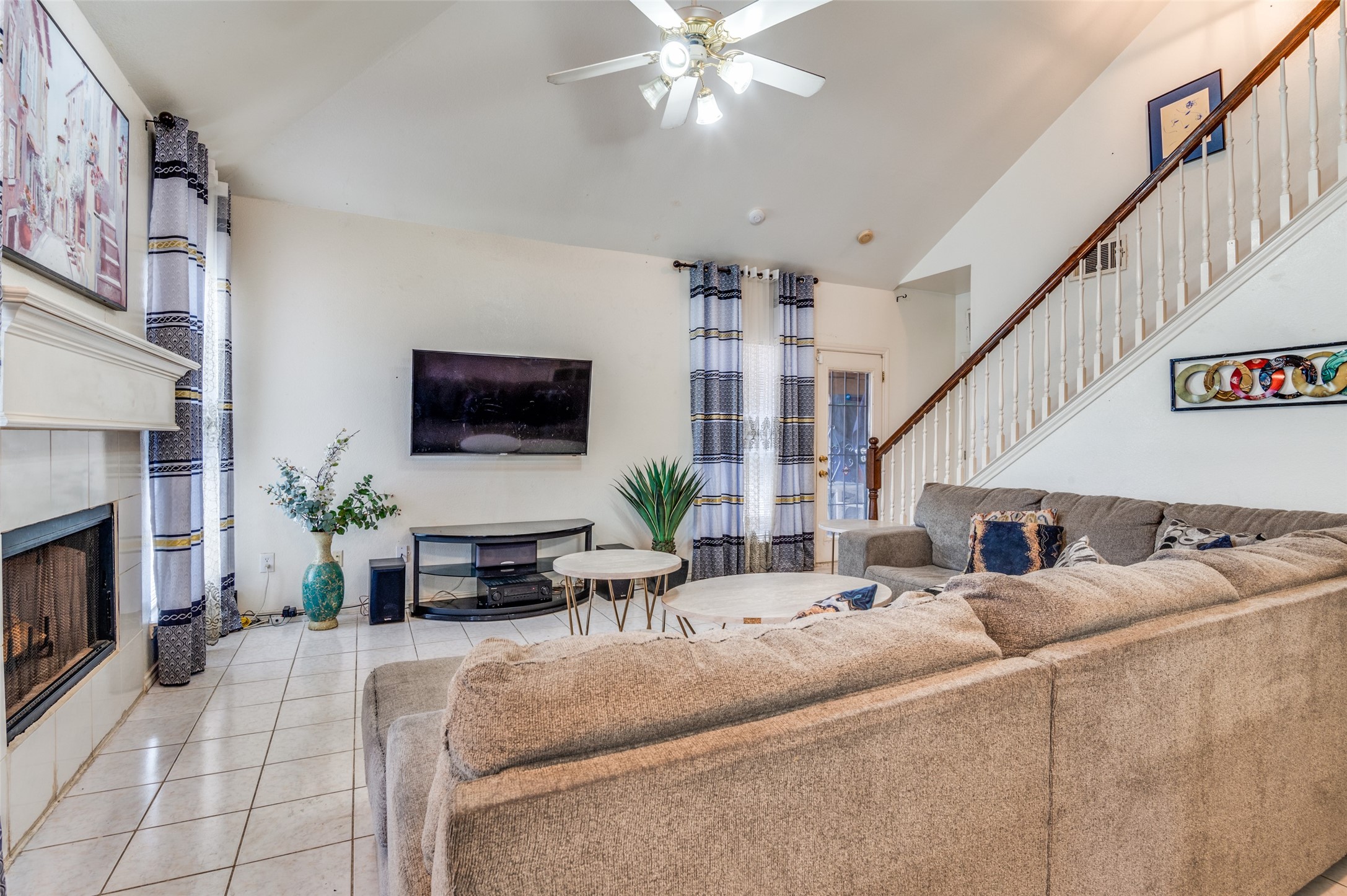 2839 Meadow Way Lane