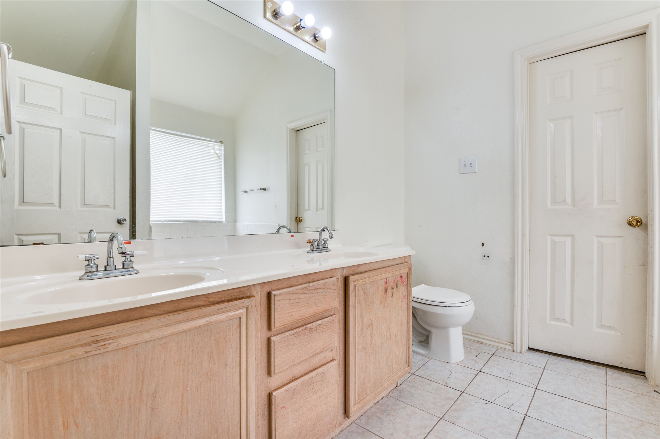 2839 Meadow Way Lane