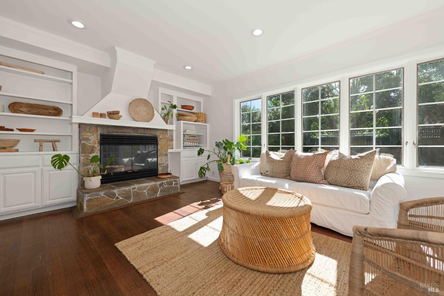 13 Morningside Dr