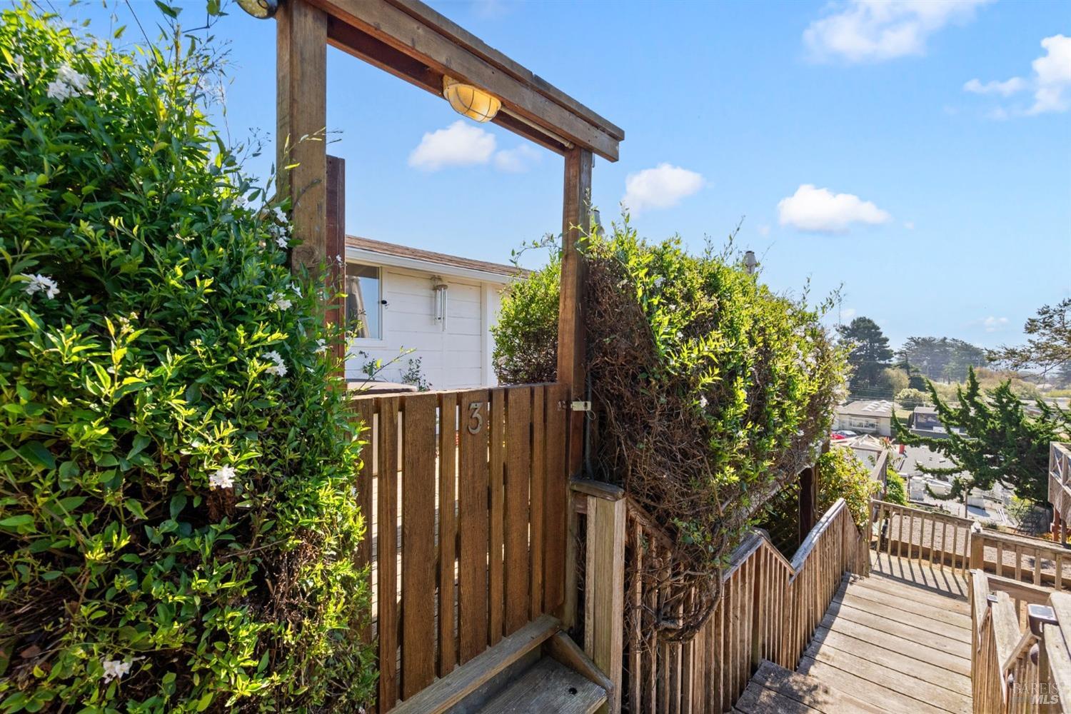 65 Buena Vista Ave