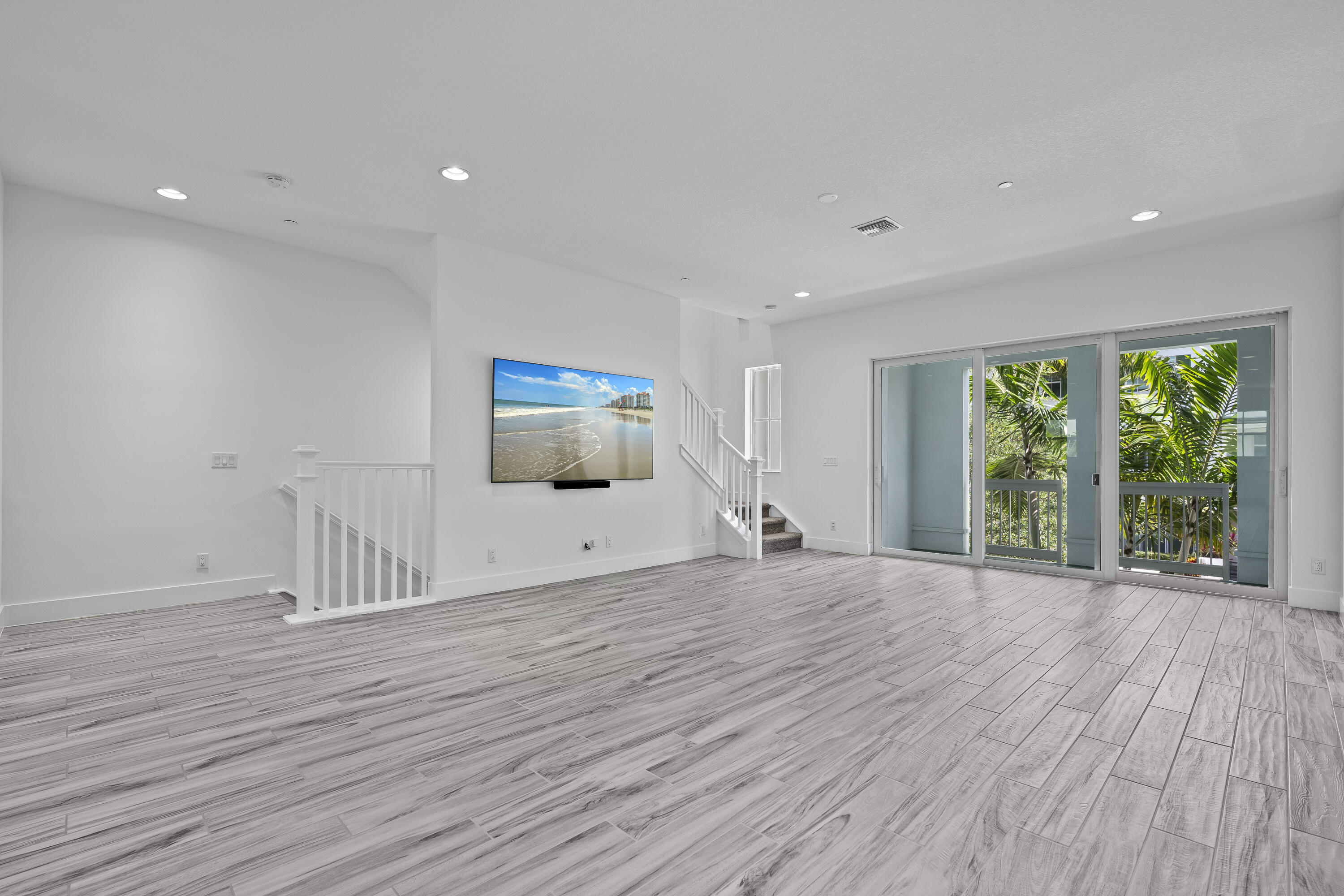 5210 Beckman Ter