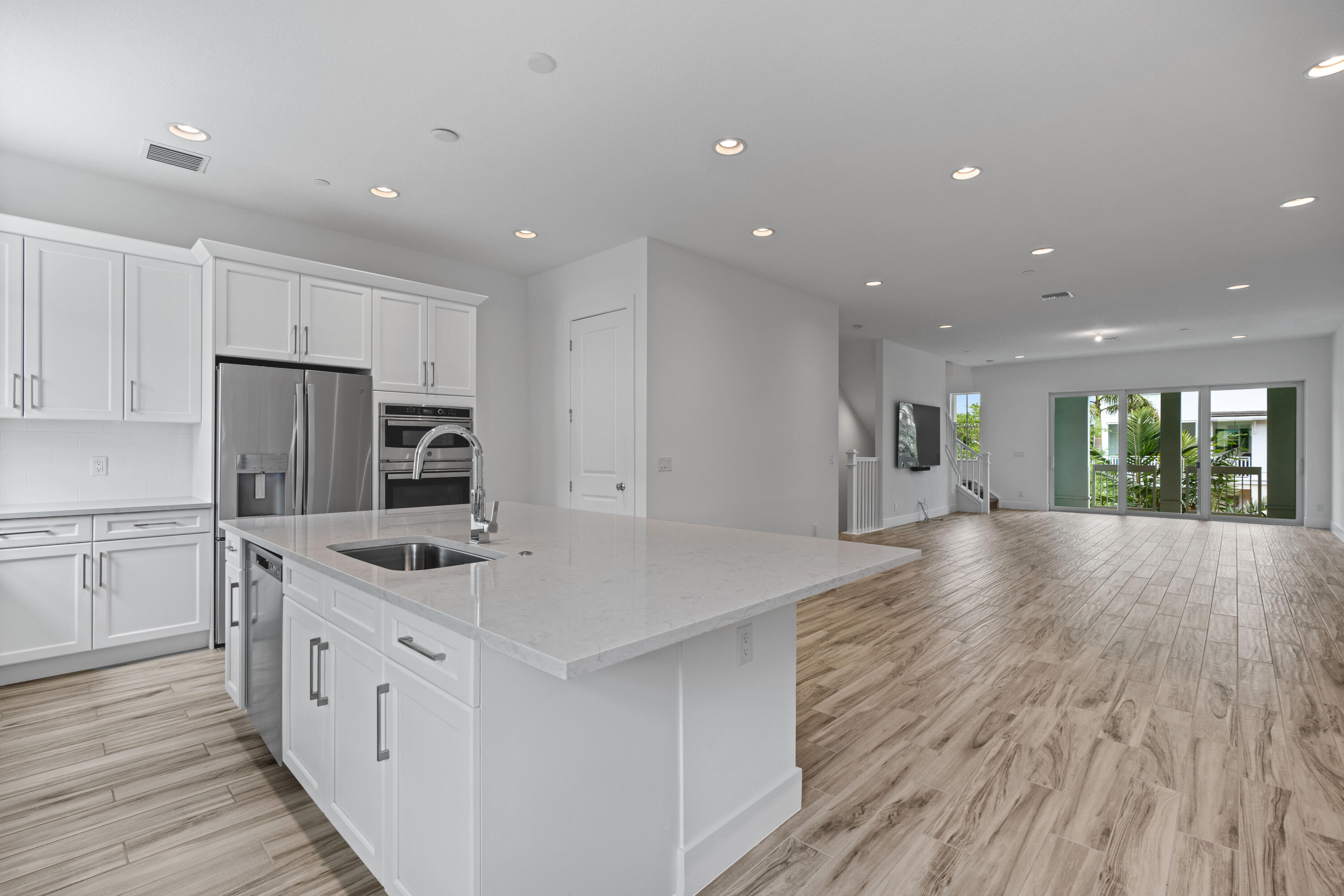 5210 Beckman Ter