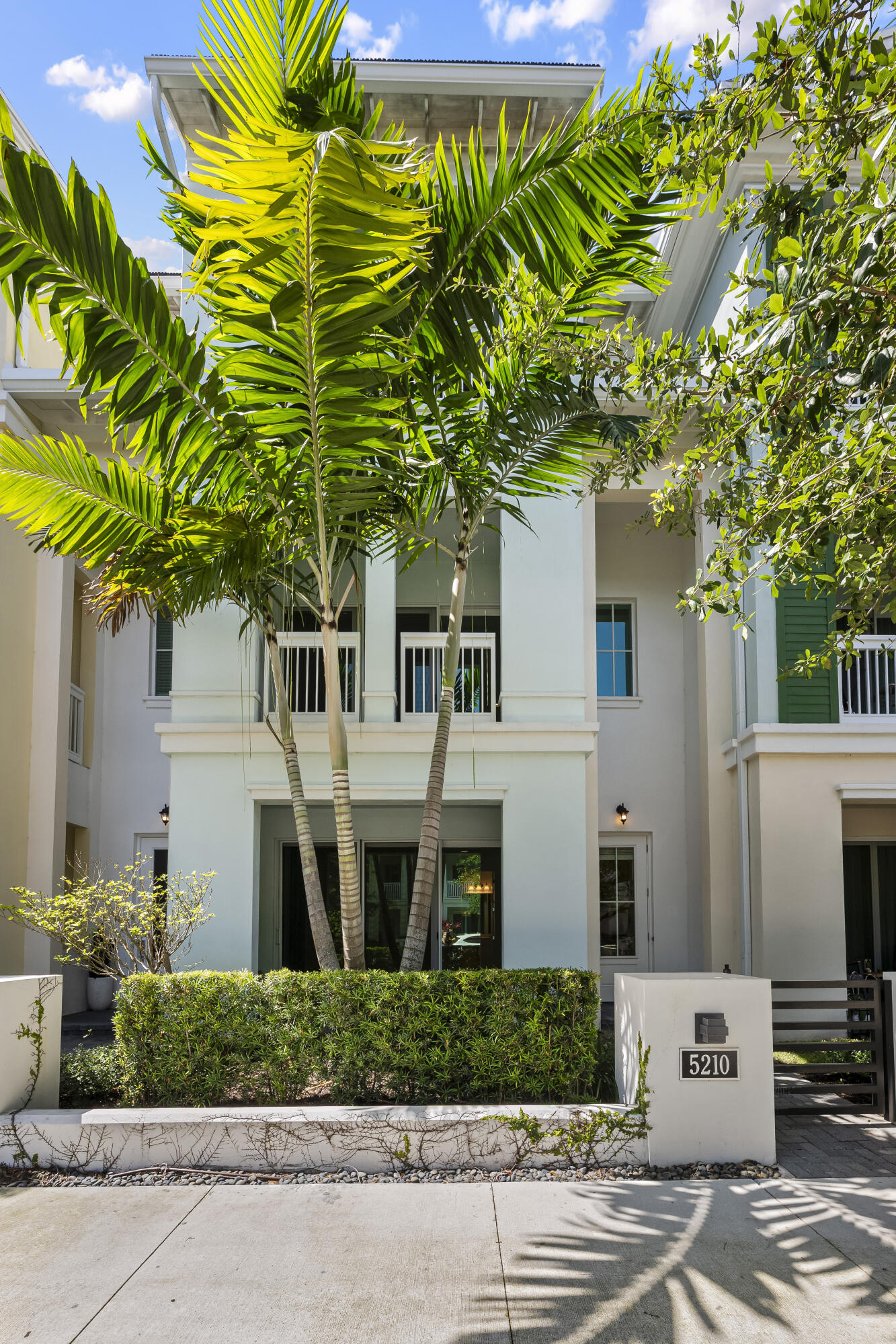 5210 Beckman Ter