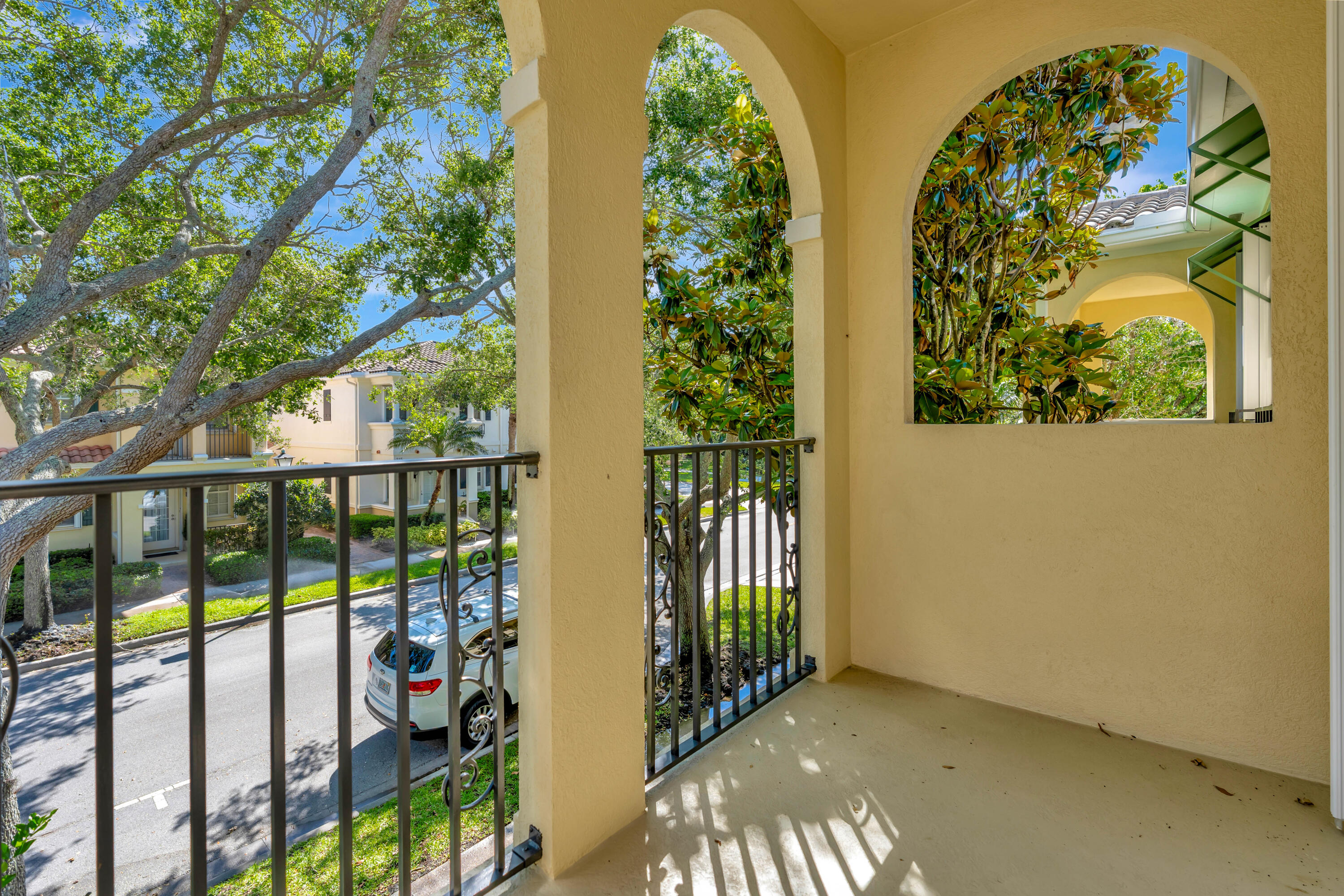 216 Barcelona Drive