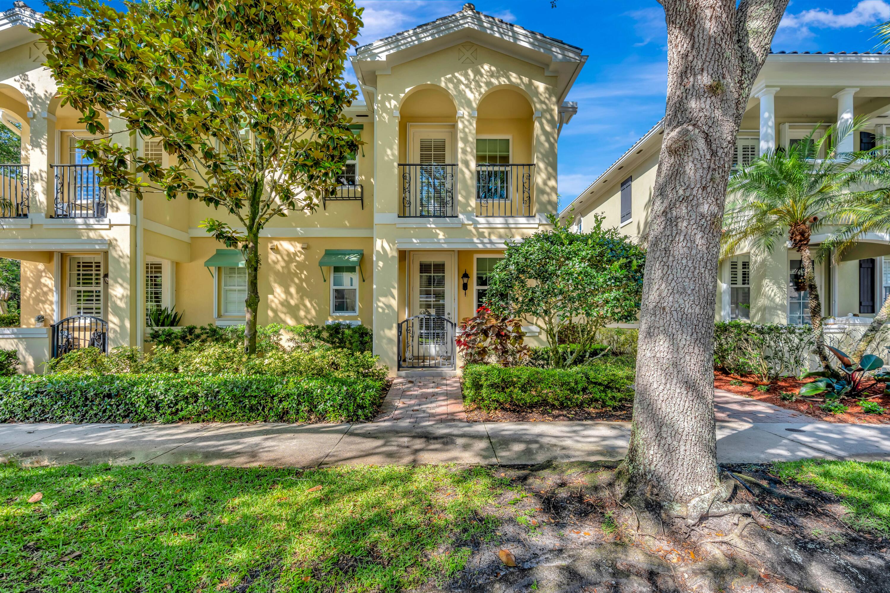 216 Barcelona Drive
