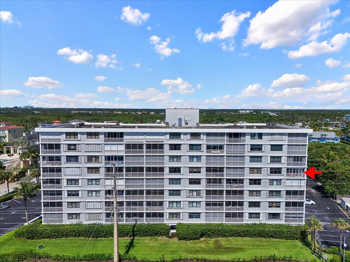 911 Ocean Drive 506