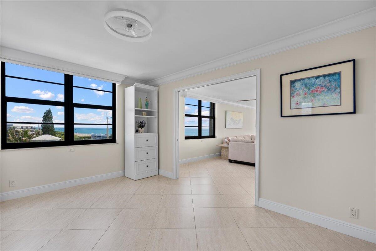 911 Ocean Drive 506