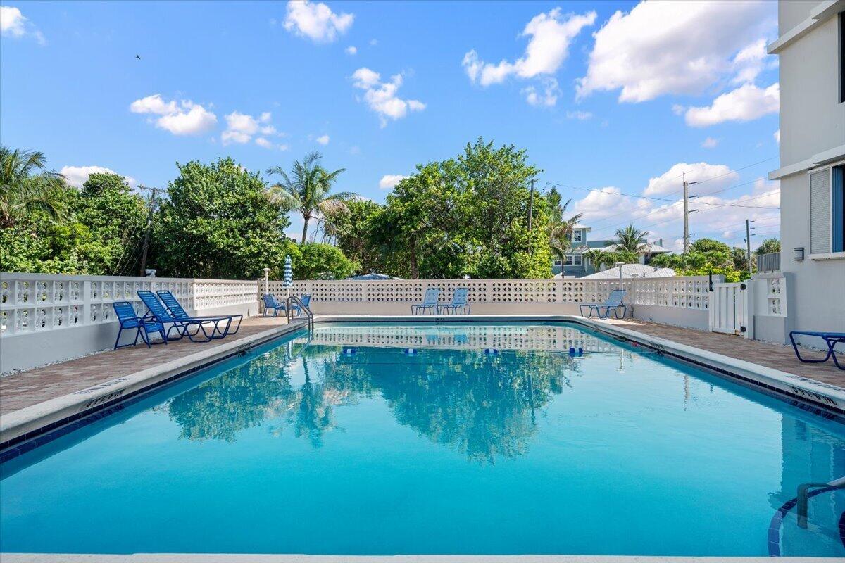 911 Ocean Drive 601