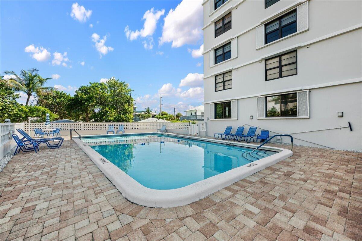 911 Ocean Drive 601