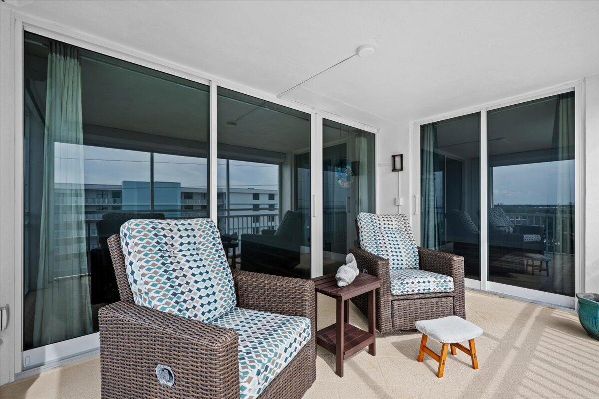 911 Ocean Drive 601