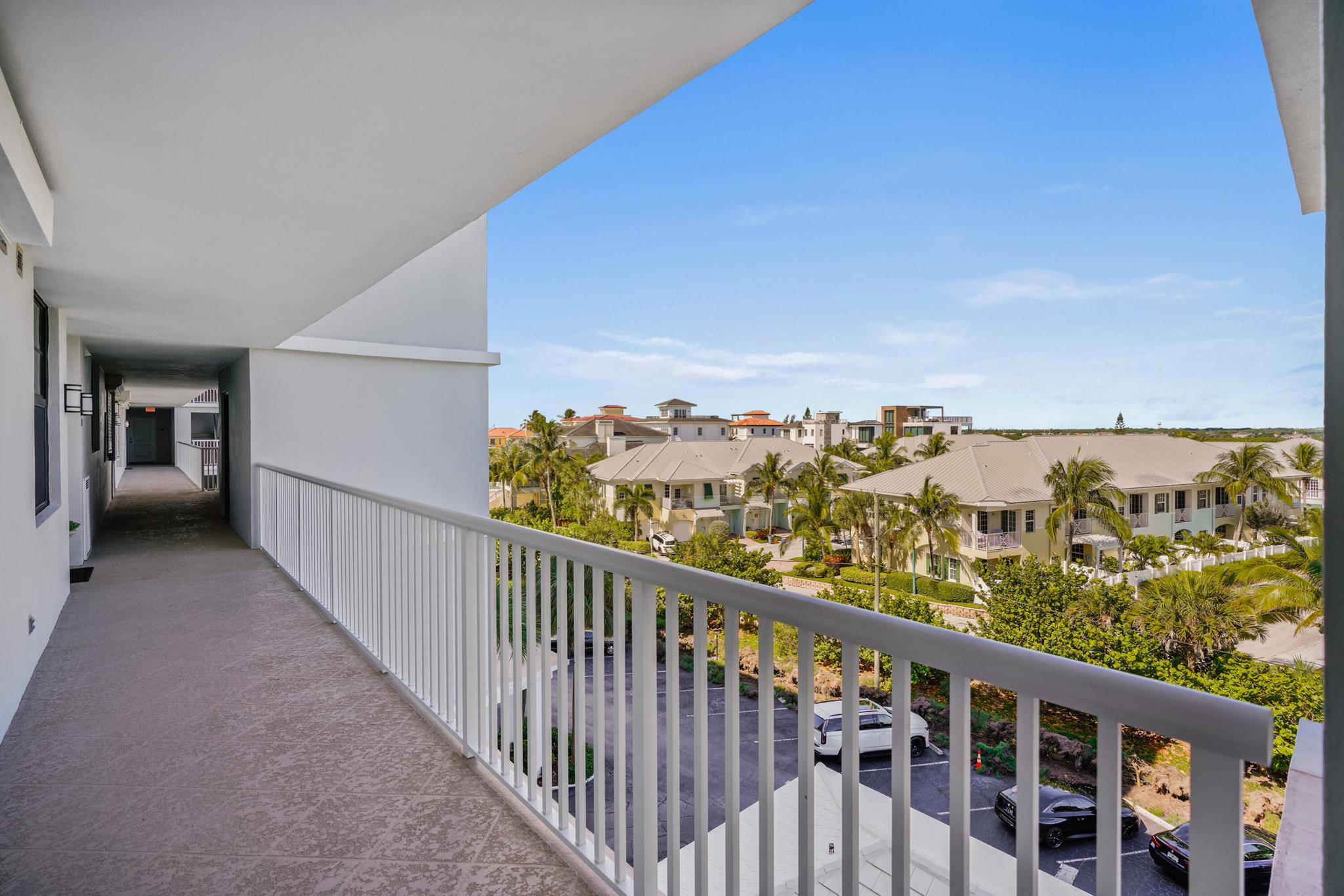911 Ocean Drive #506