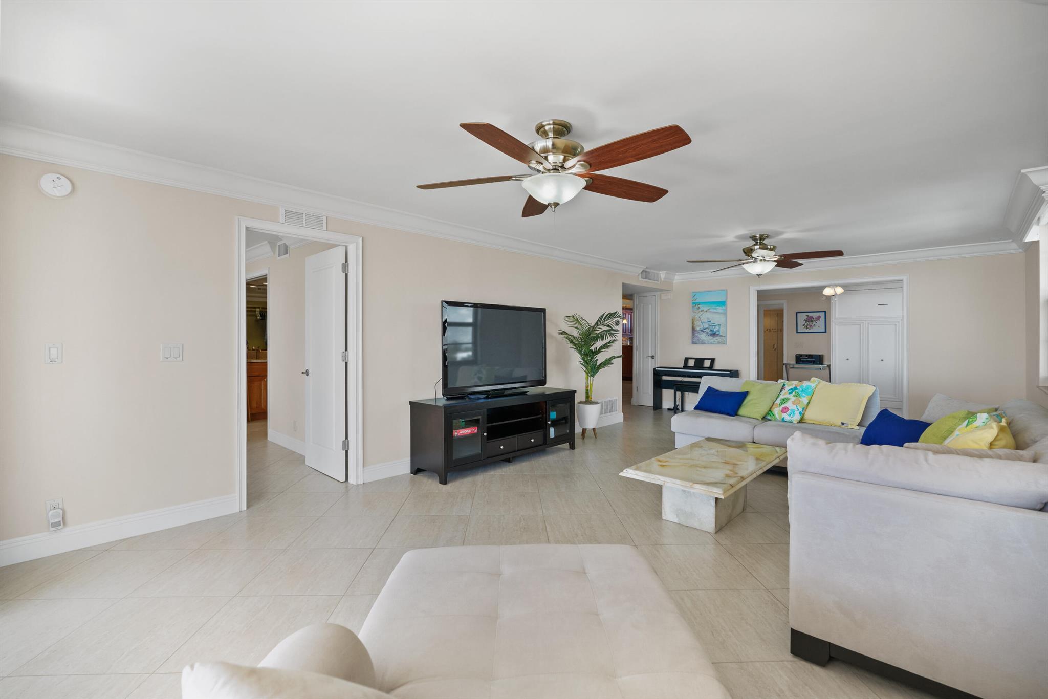 911 Ocean Drive #506