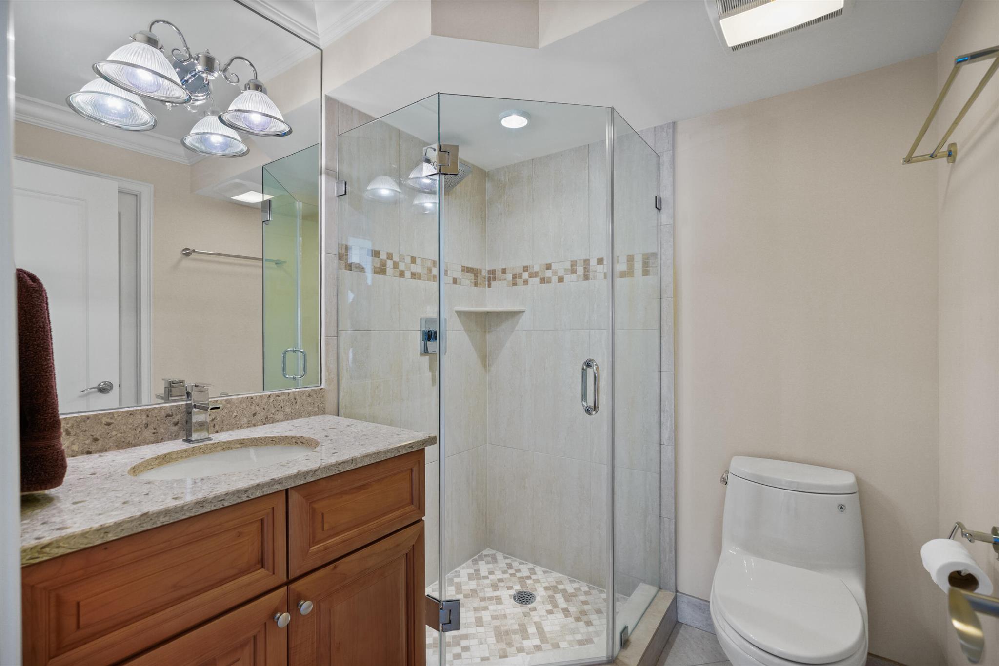 911 Ocean Drive #506