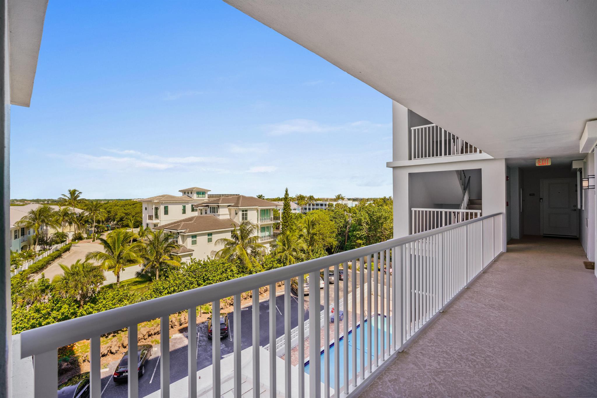 911 Ocean 506 Drive 506