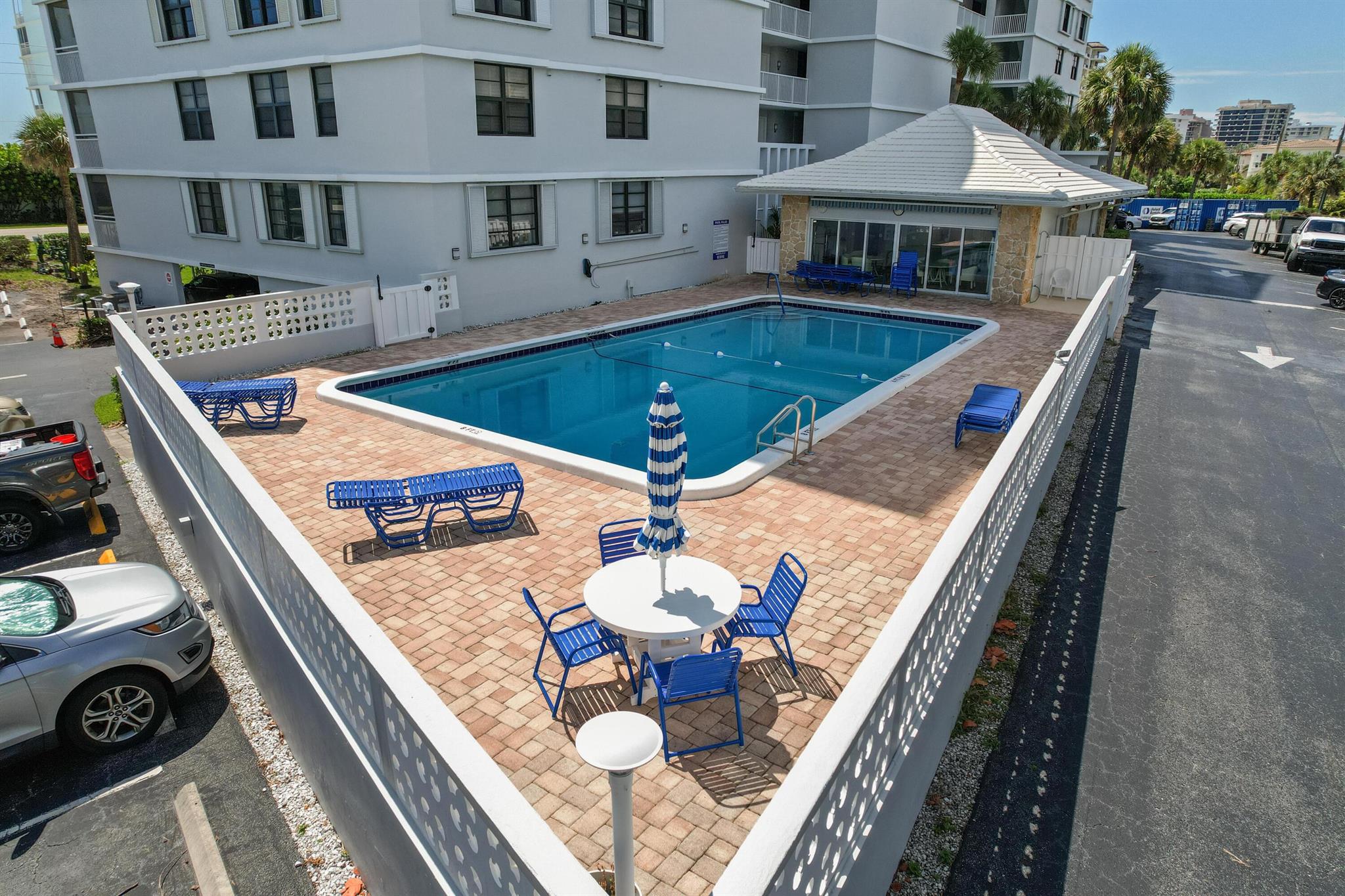 911 Ocean 506 Drive 506