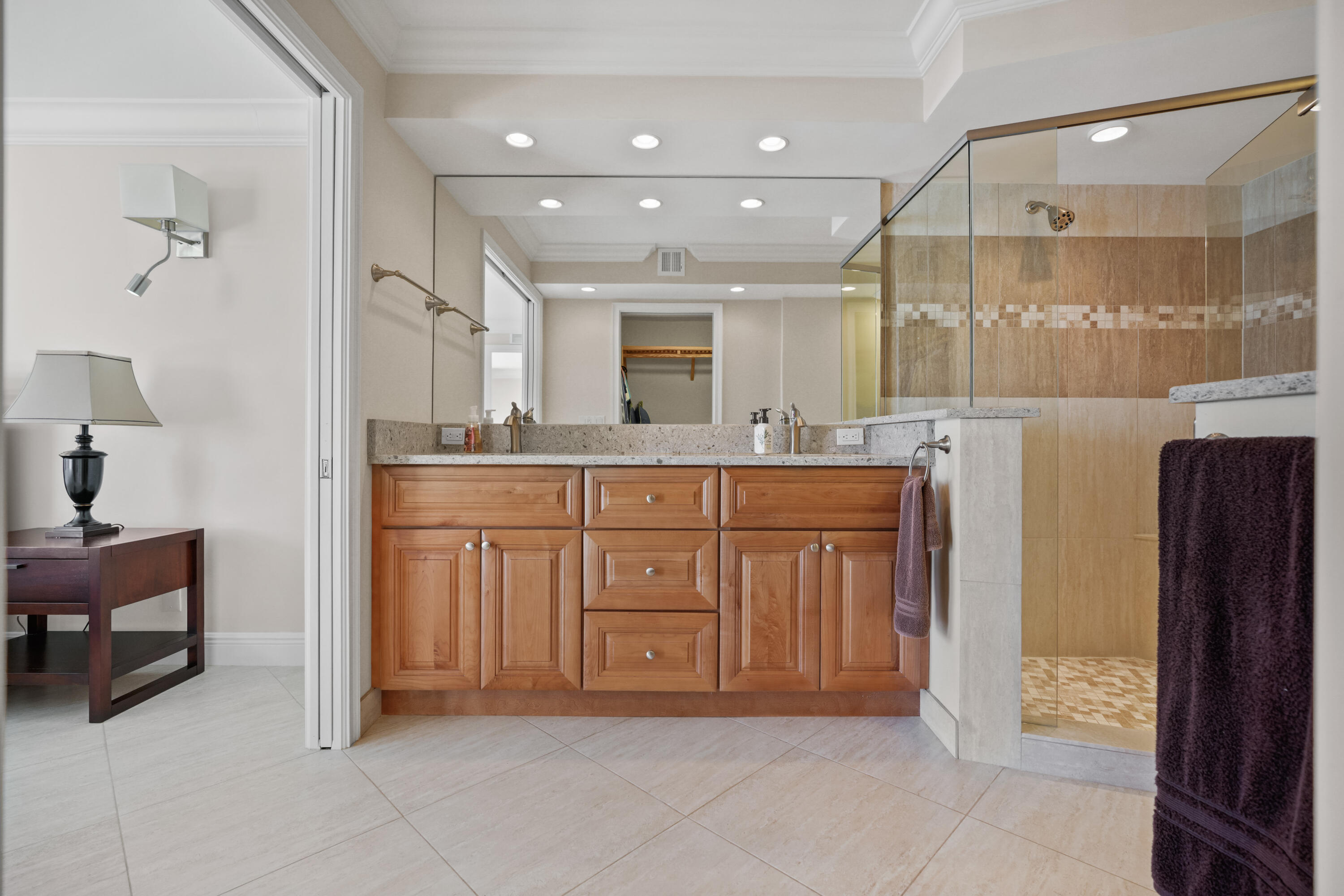 911 Ocean Drive #506