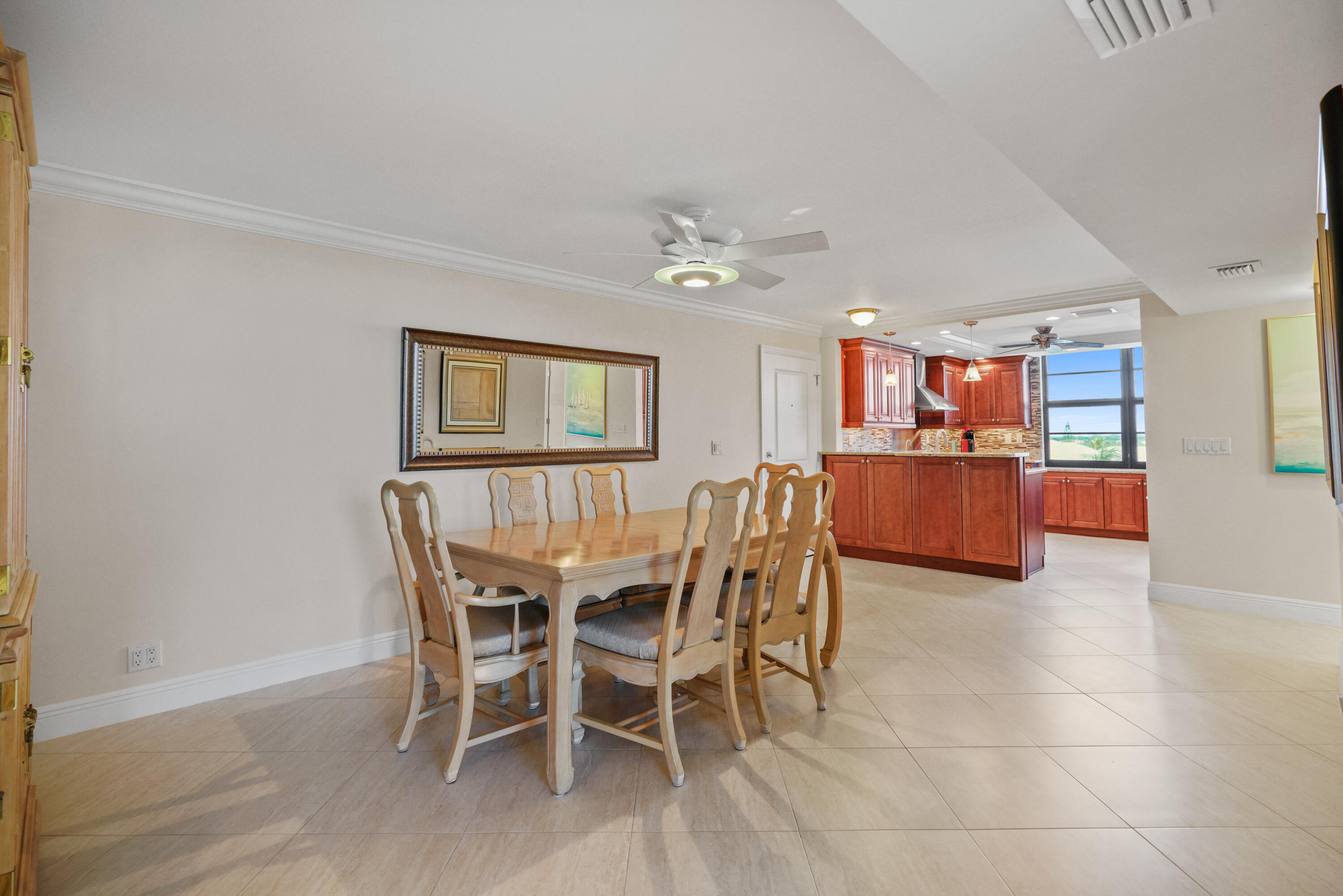 911 Ocean Drive #506