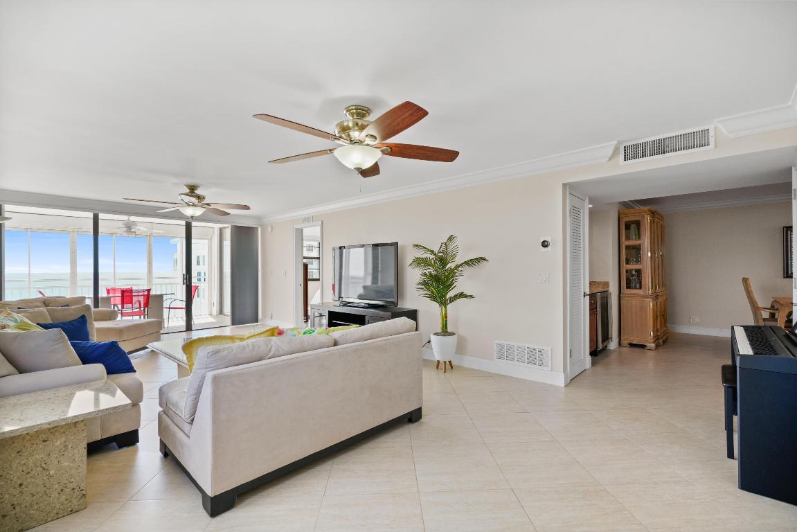 911 Ocean Drive #506