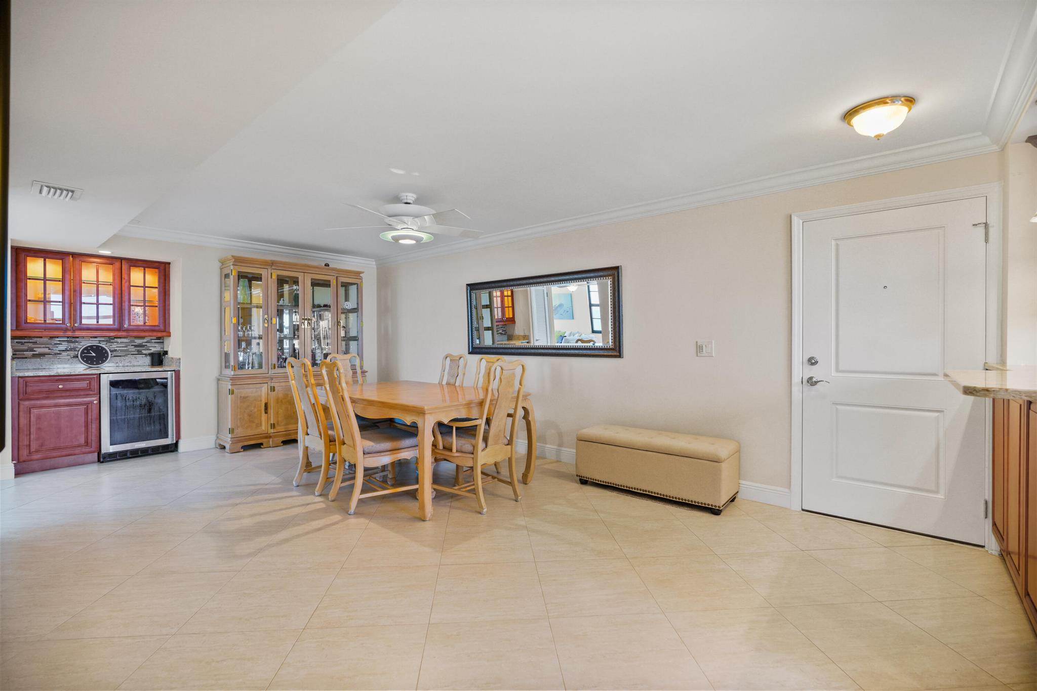 911 Ocean Drive #506