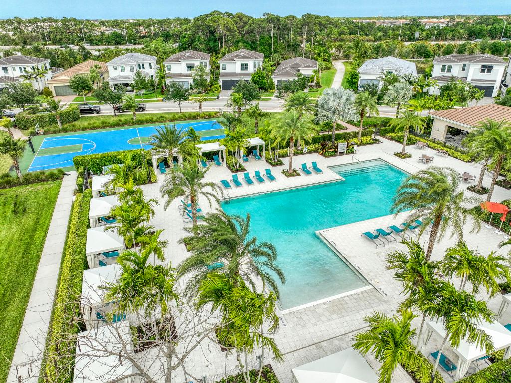 13701 Artisan Circle