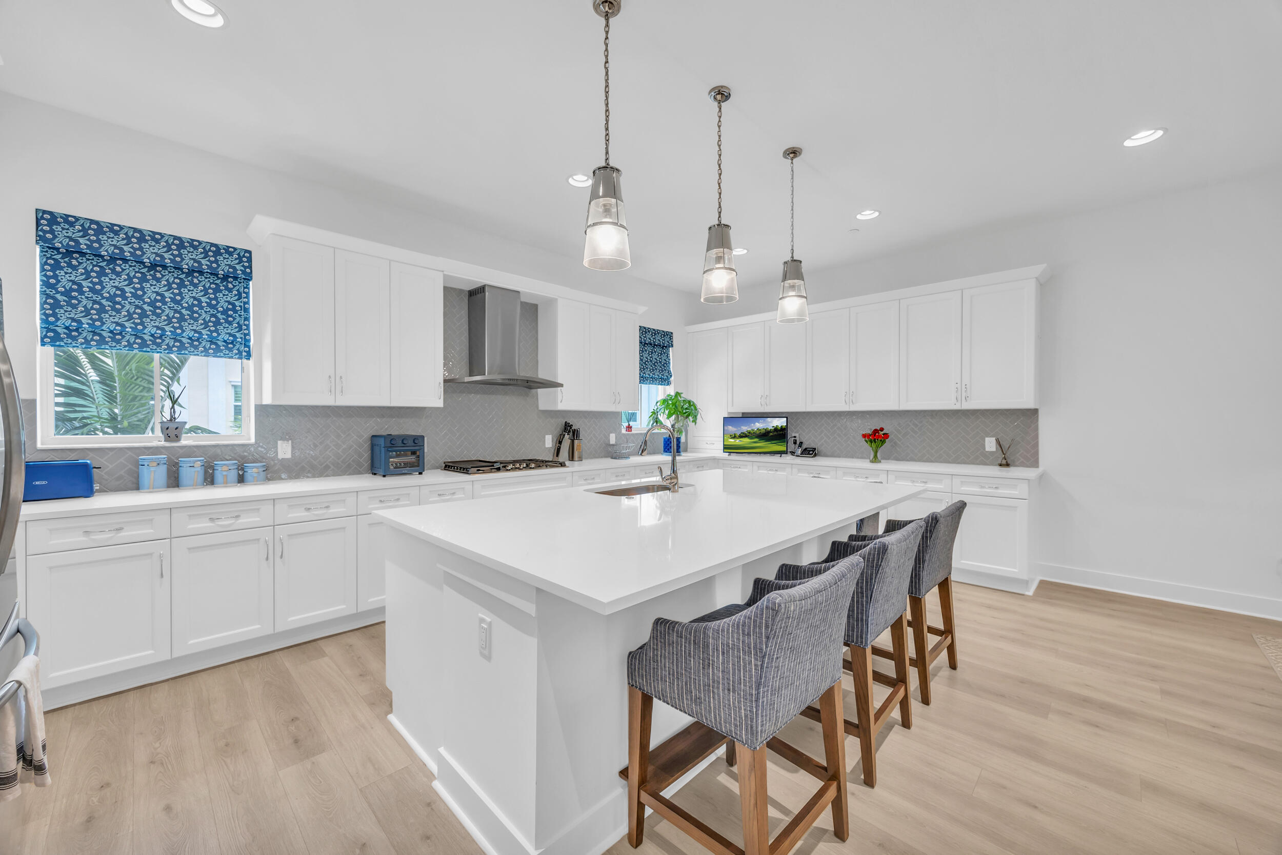 12554 Gross Pointe Drive