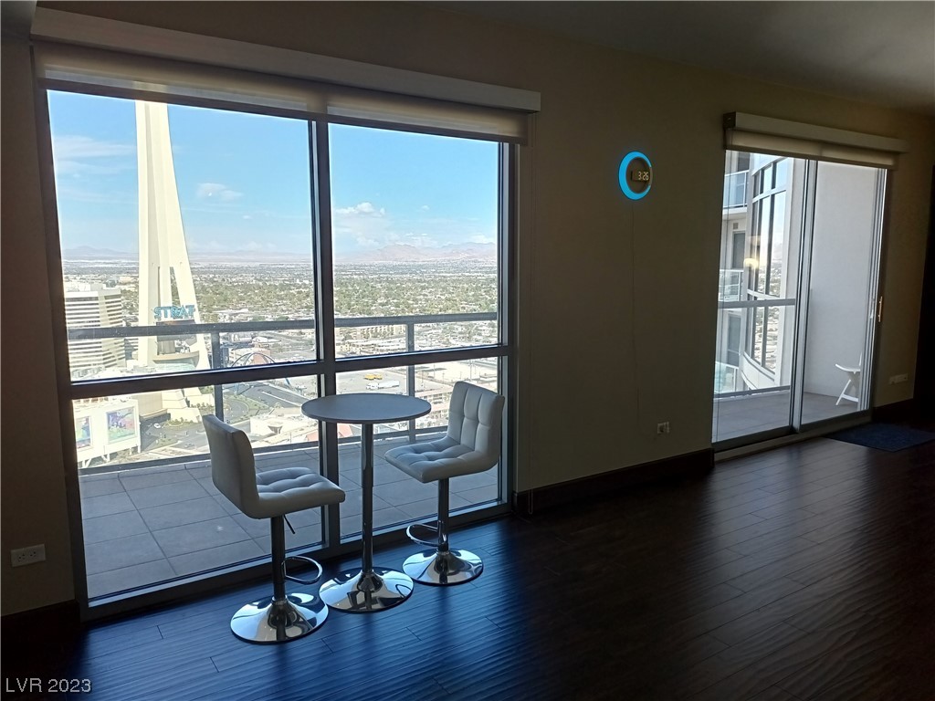 200 West Sahara Avenue 2812