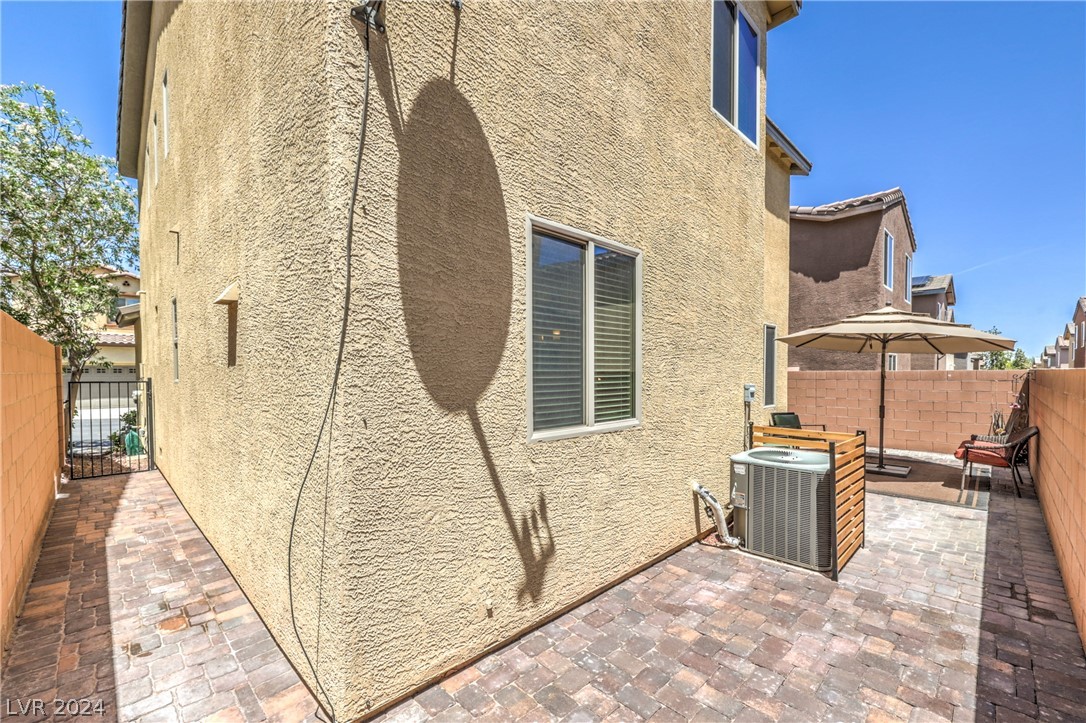 10437 Yew Blossom Avenue