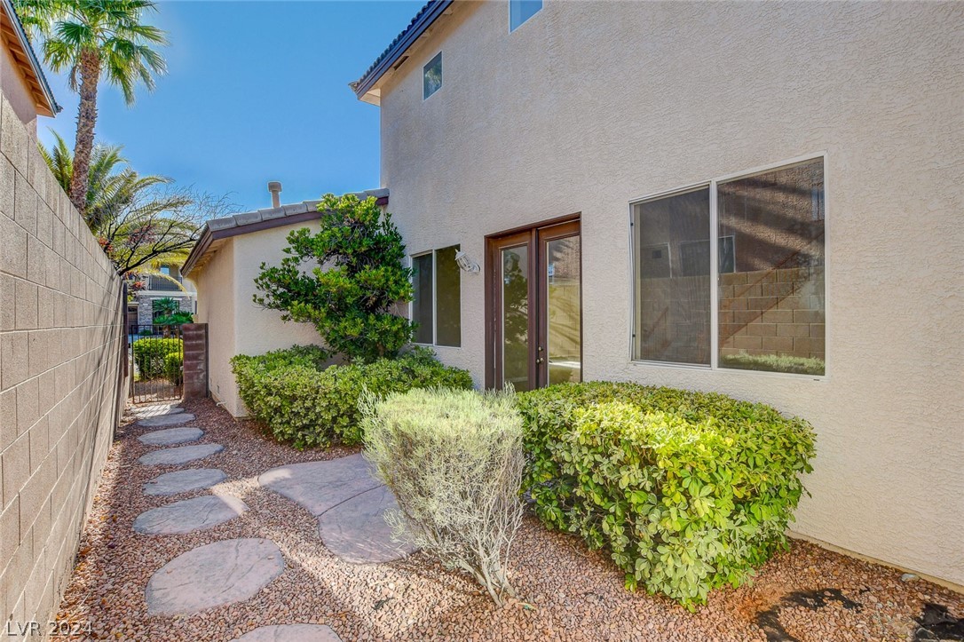 3232 Bishop Pine Street