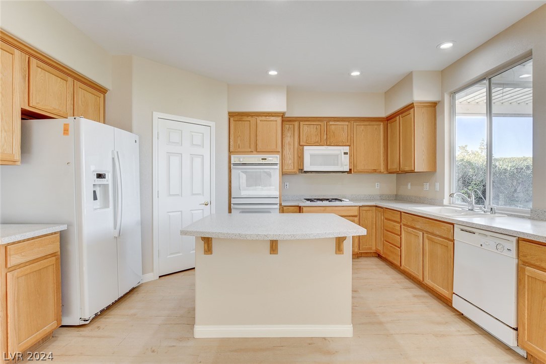 3232 Bishop Pine Street