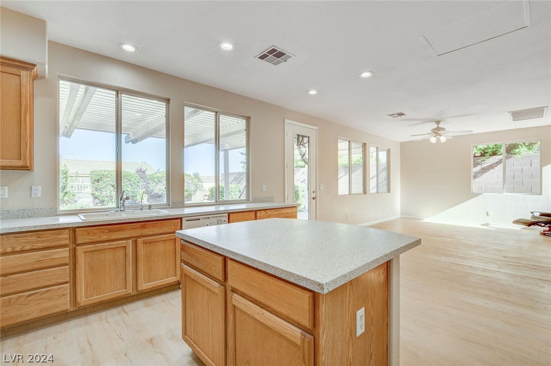 3232 Bishop Pine Street