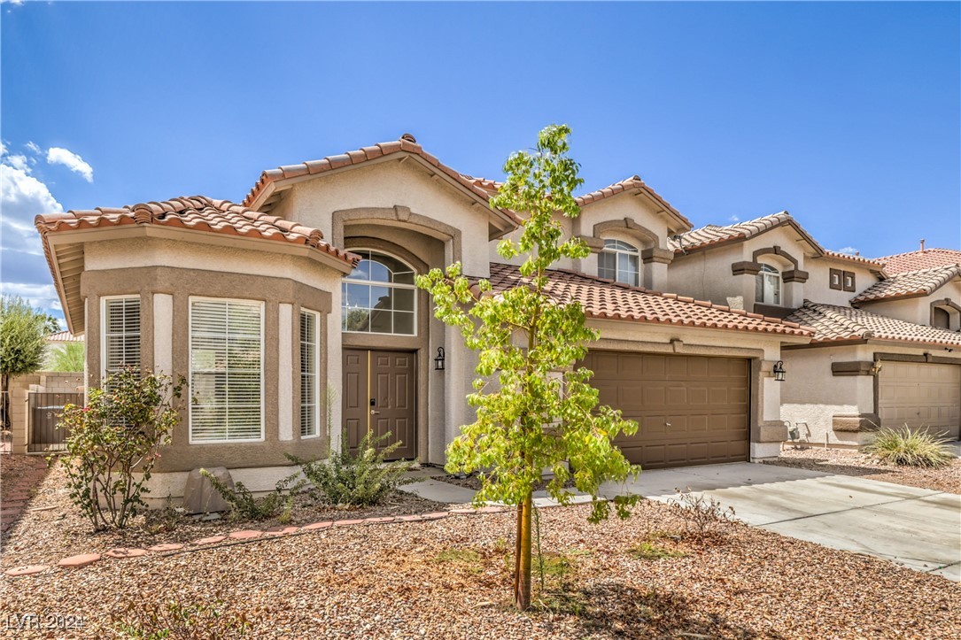 925 Dancing Vines Avenue