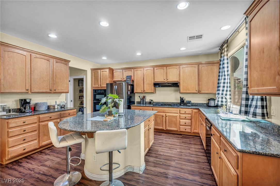 3909 Kettle Falls Avenue