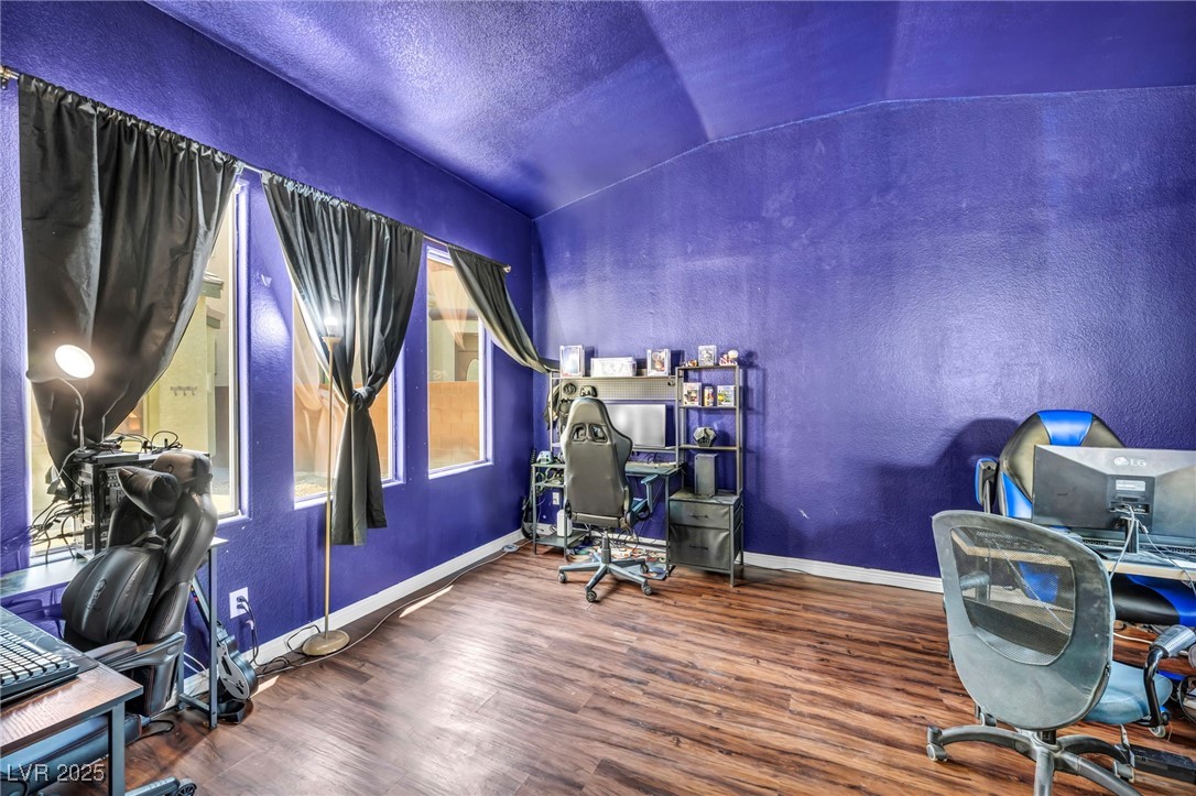 3909 Kettle Falls Avenue