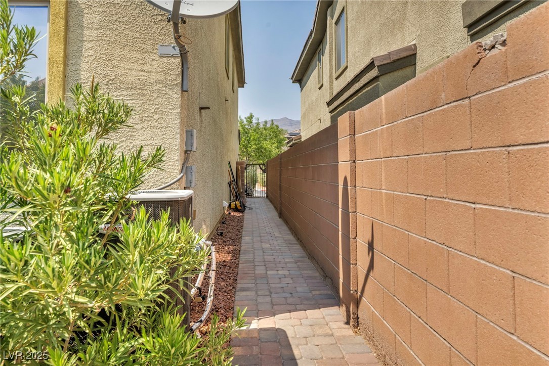 3909 Kettle Falls Avenue