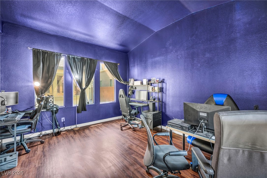 3909 Kettle Falls Avenue