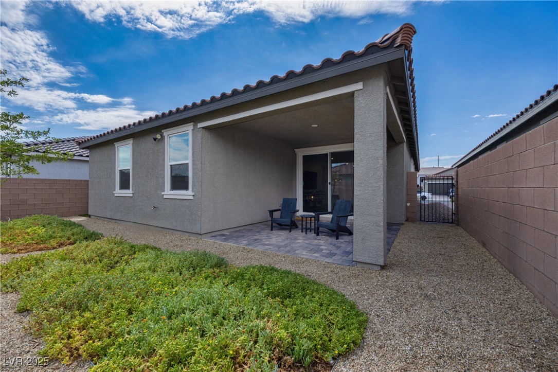 4244 Scarlet Cob Avenue