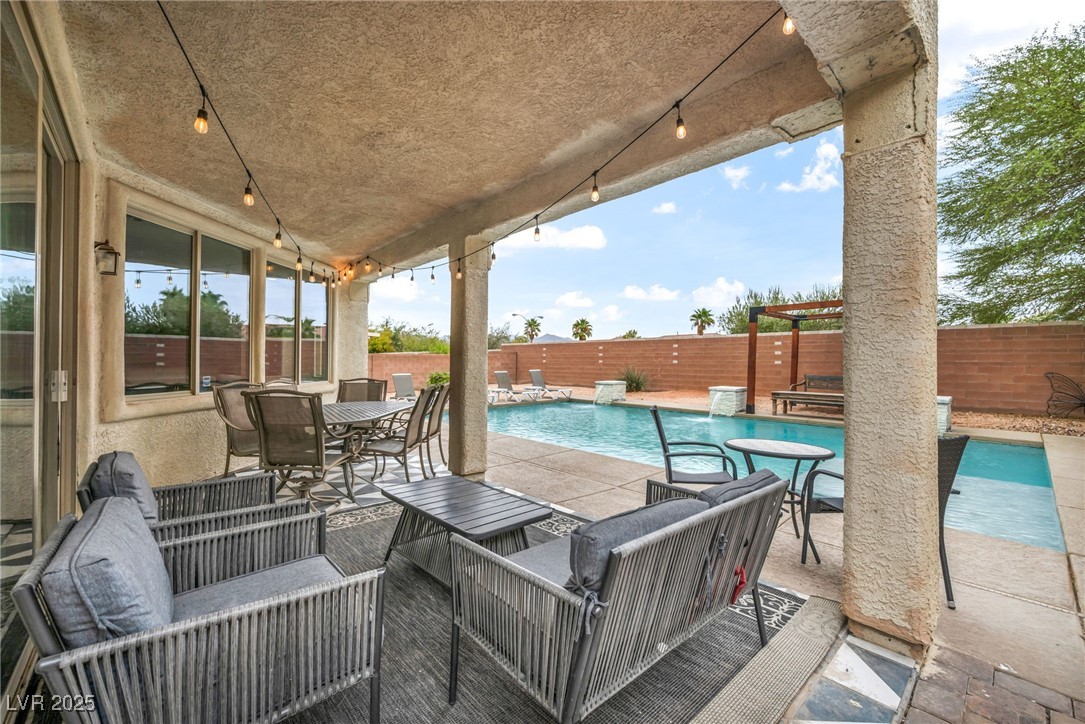 6908 Forest Gate Street