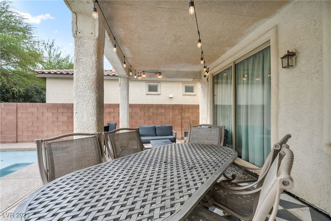 6908 Forest Gate Street