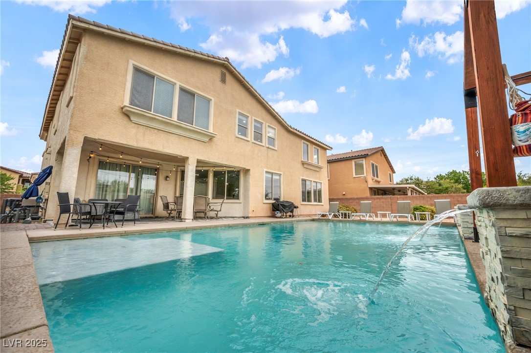 6908 Forest Gate Street