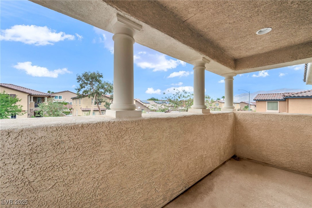 6908 Forest Gate Street